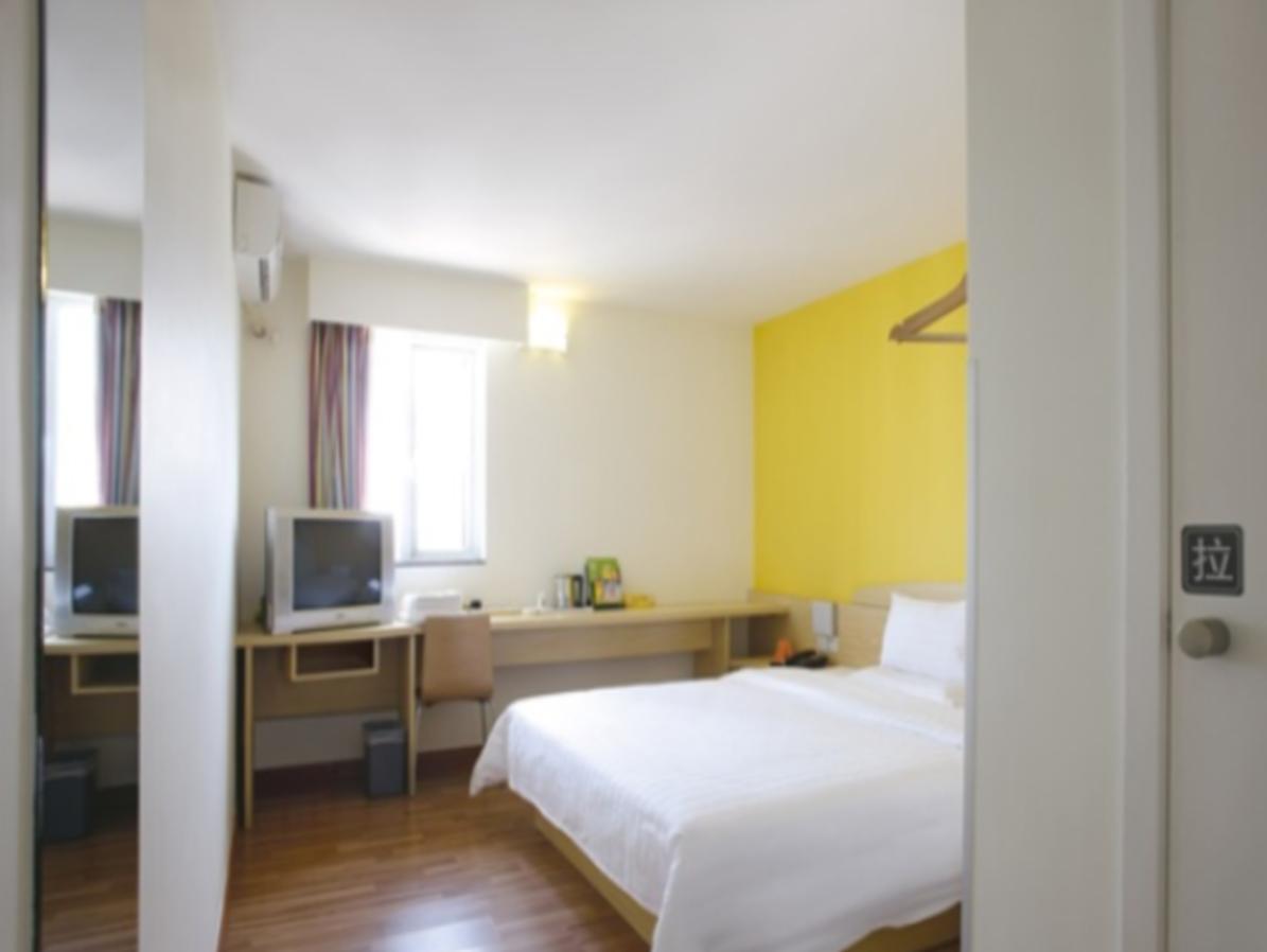 7 Days Inn Guangzhou Jiangnanxi Metro Branch Экстерьер фото